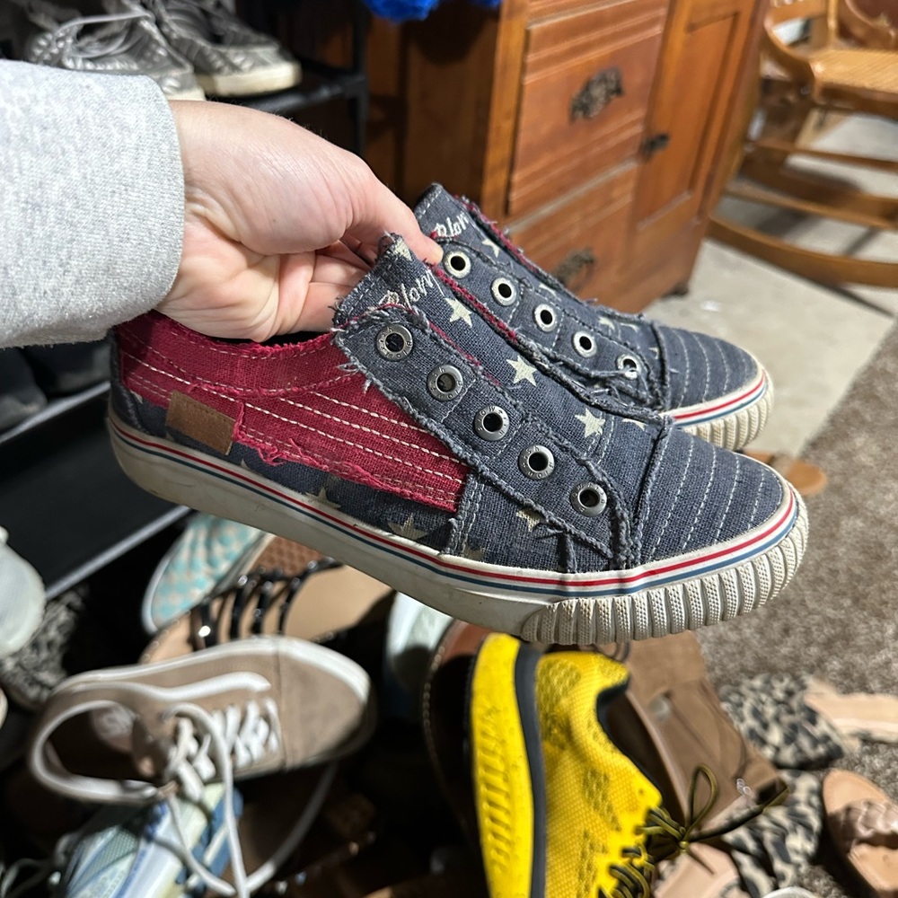 Blowfish Gray and Red Casual Sneakers